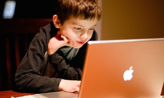 child-using-laptop