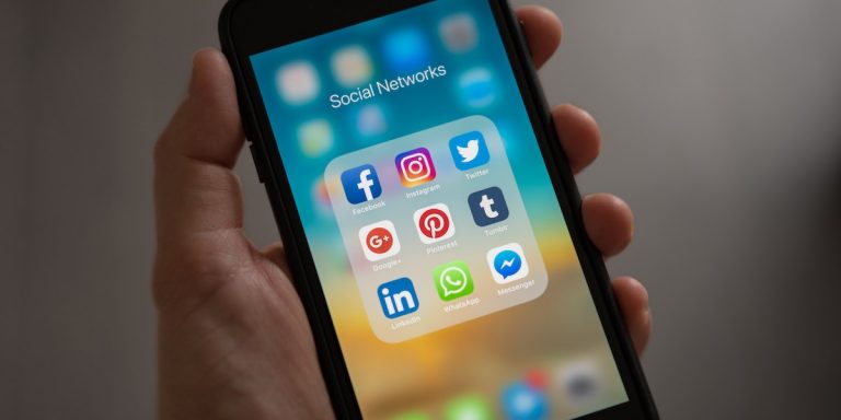 social-media-contact