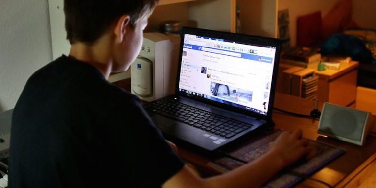 teen-facebook-popularity